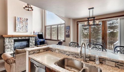 Three-Bedroom Townhouse