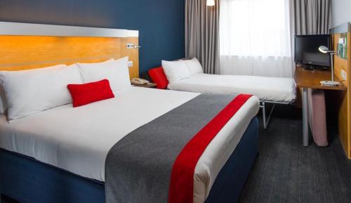 Standard Double Room with Sofa Bed and Free Hot Breakfast