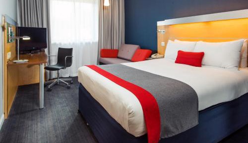 Room allocated on Arrival with Free Hot Breakfast