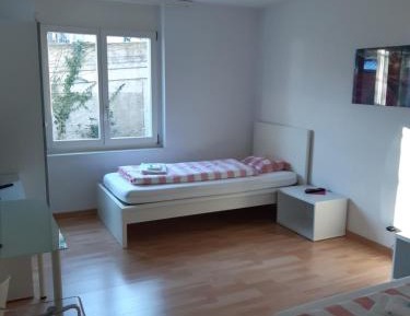 Standard Twin Room with Shared Bathroom