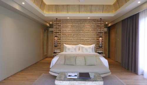 Three Bedroom Deluxe Pool Villa with Balangan Beach Shuttle