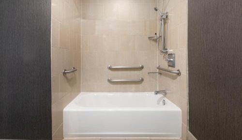 King Room with Accessible Tub - Disability Access
