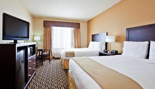 Standard Queen Room with Two Queen Beds