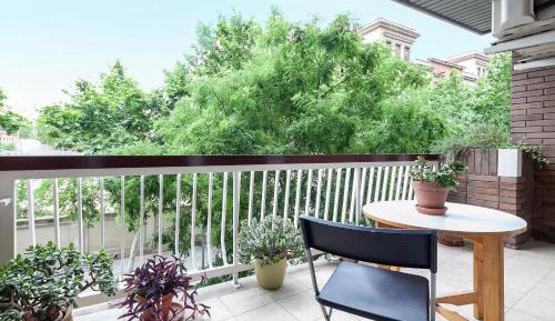 Four-Bedroom Apartment - Travessera de Gracia 