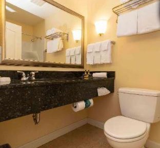 Queen Room with Two Queen Beds - Pet Friendly/Non-Smoking