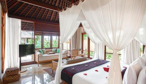 One-Bedroom Valley Pool Villa