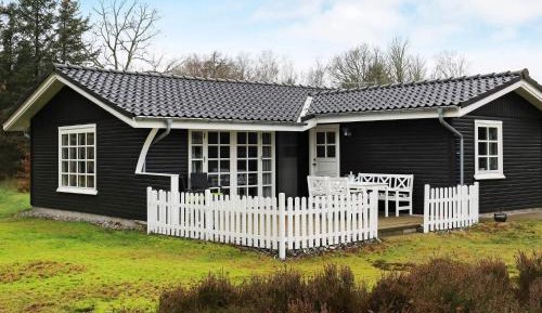 Three-Bedroom Holiday Home 