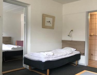 Family Room (5 Adults)