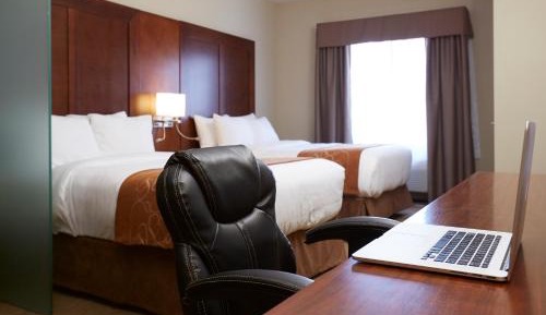 Queen Suite with Two Queen Beds - Non-Smoking