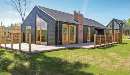 Three-Bedroom Vacation Home 