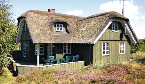 Three-Bedroom Vacation Home 