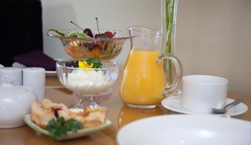 Cottage with Garden View
