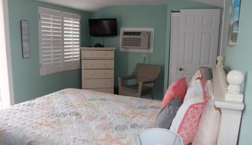 Cottage with Ocean Front