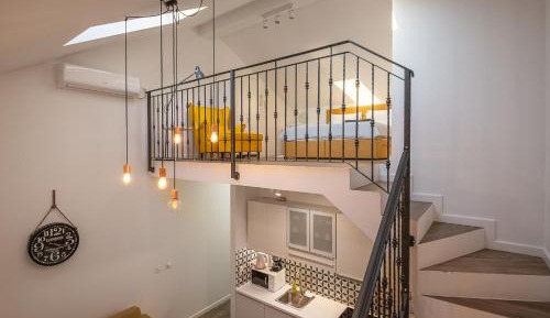 Duplex Superior One-Bedroom Apartment with Balcony and Sea VIew