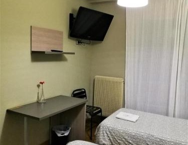 Twin Room with Private External Bathroom