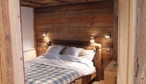 Four-Bedroom Apartment (6 Adults + 6 Children)