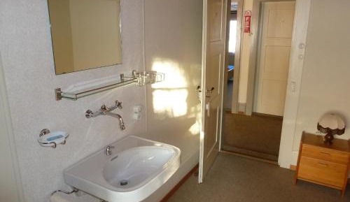 Economy Double Room with Shared Bathroom and Mountain View