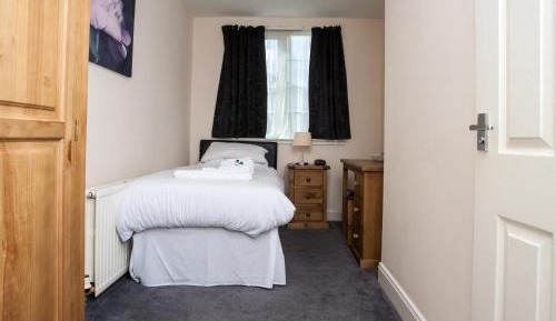 Standard Single Room with Shower