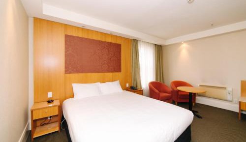 Standard Queen/King Only Room