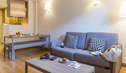 One-Bedroom Apartment  (2-5 Adults)
