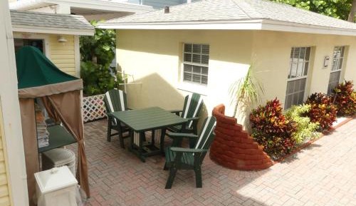 Courtyard Studio