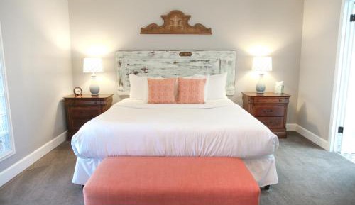 Luxury King Suite
