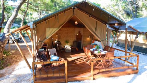 Safari Tent