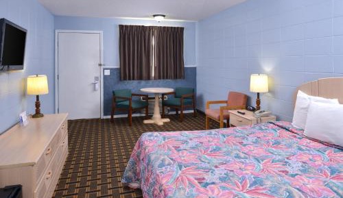 King Suite with Two King Beds - Non-Smoking