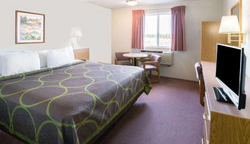 King Room - Pet Friendly/Non-Smoking