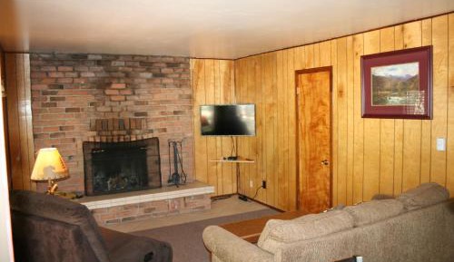 One-Bedroom Cabin