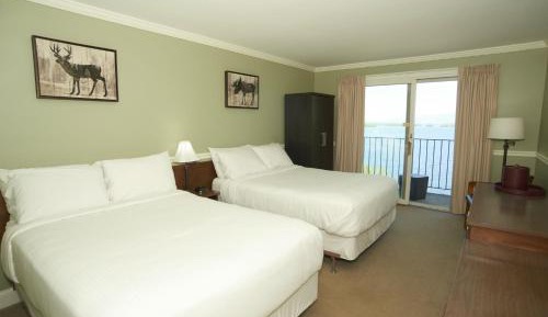 Standard Double Room with Lake View and Balcony