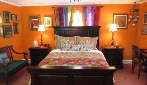 Deluxe Queen Room