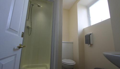 2 Bed Private Room Shared Bathroom