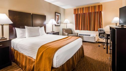 Queen Room with Bath Tub - Mobility Access/Non-Smoking