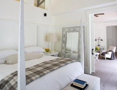 Barn One-Bedroom Suite