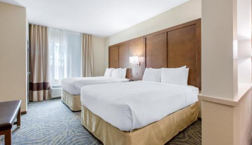 Queen Suite with Two Queen Beds - Non-Smoking