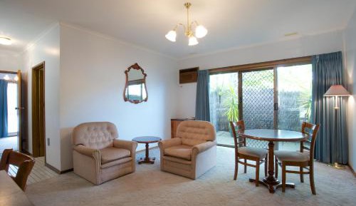 Superior Queen Room with Spa Bath