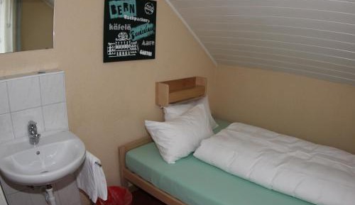 Small Double Room with Shared Bathroom