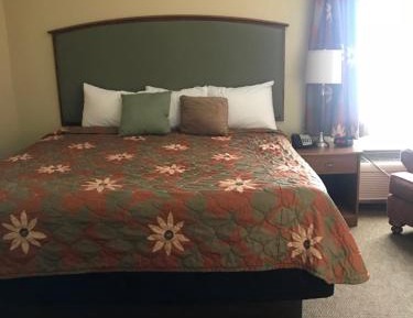 King Suite with Spa Bath