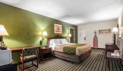 King Room - Non-Smoking