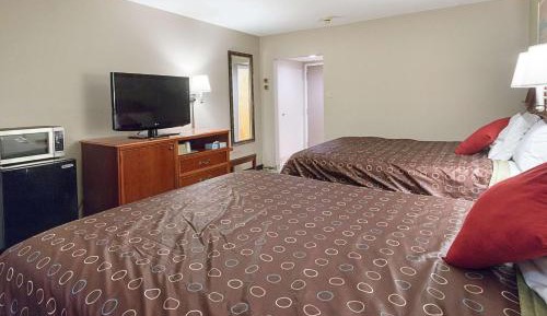 Queen Room with Two Queen Beds - Non-Smoking