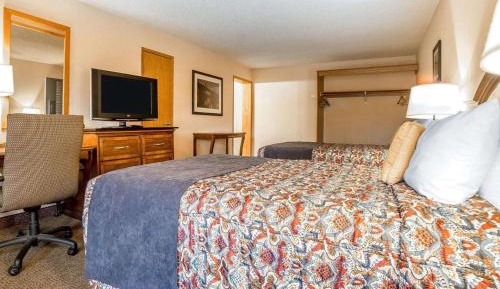 Double Room with Two Double Beds - Non-Smoking