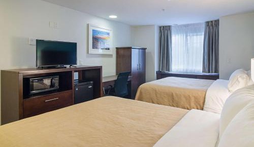 Queen Room with Two Queen Beds - Non-Smoking