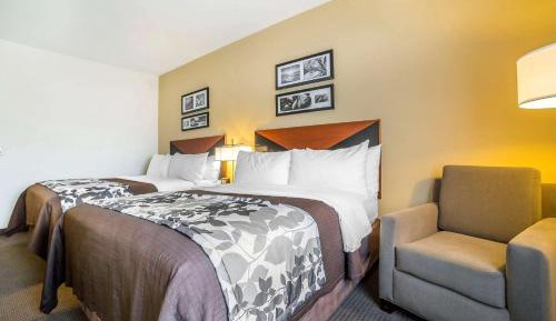 Standard Queen Room with Two Queen Beds - Non-Smoking