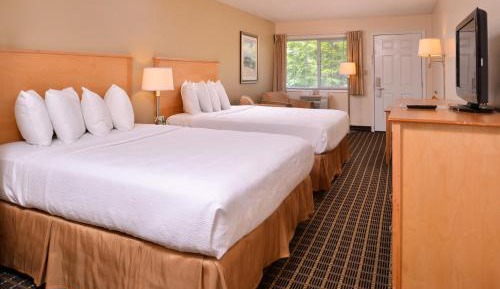 Queen Room with Two Queen Beds