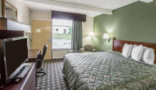 King Room - Non-Smoking