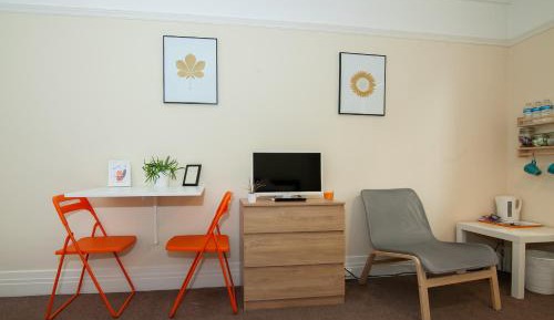 Triple Room with Shared Bathroom