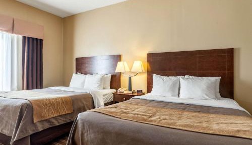Queen Room with Two Queen Beds - Non-Smoking