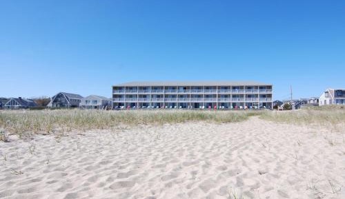 Oceanfront Suite with Balcony