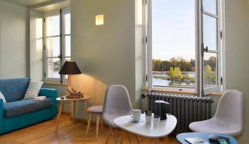 Suite with River View